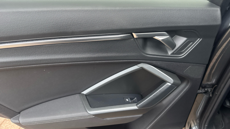 Audi Q3 35 TFSI S Line 5dr S Tronic Petrol Estate